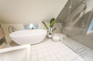 gallery-penthouse-bathroom.jpg